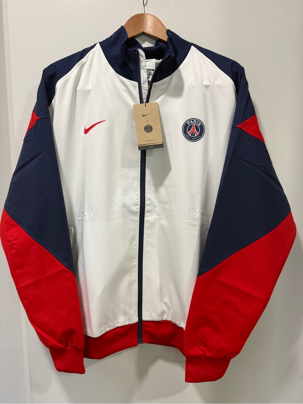 Nike PSG Anthem Jacket – Paris Saint-Germain – Men’s Sz. Large New With Tags.